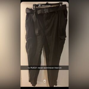 Black 1X Rue21 cargo pants with buckle belt
